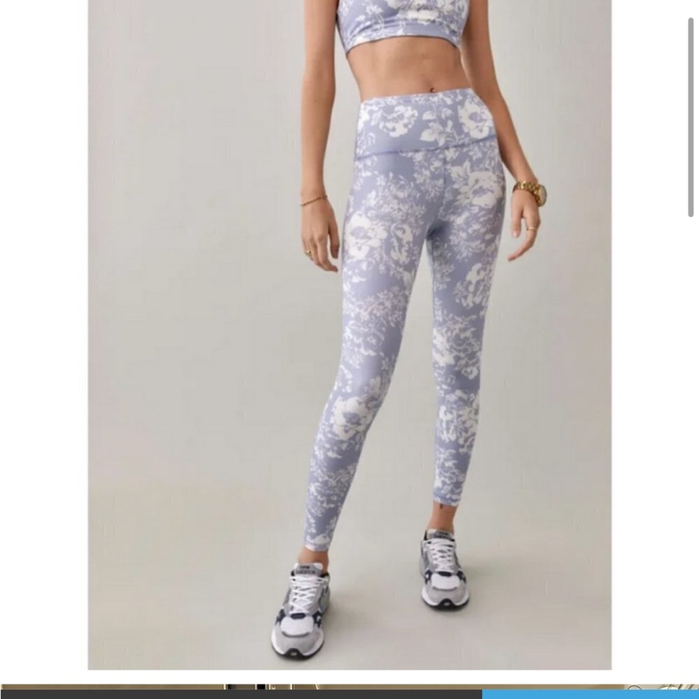 Reformation ecomove blue and white leggings NEVER WORN size large